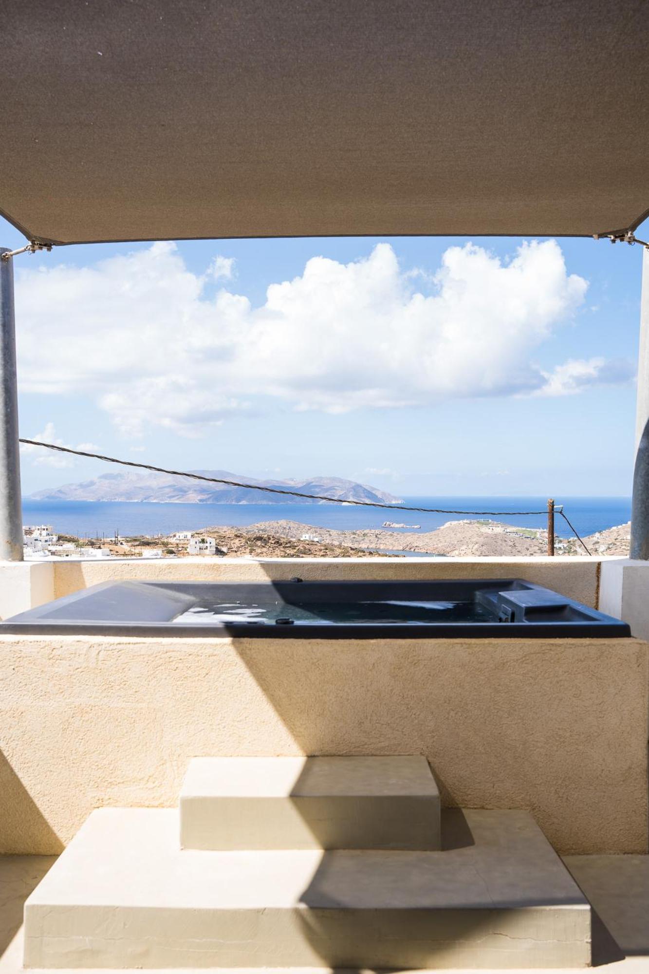 Wabi Luxury & Maisonettes * Chora (Ios)